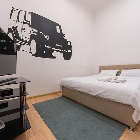 Kievaccommodation In The Center 24H Self Check-In Экстерьер фото